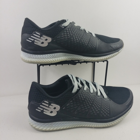 New Balance Womens running shoes sz 9B - Picture 5 of 11